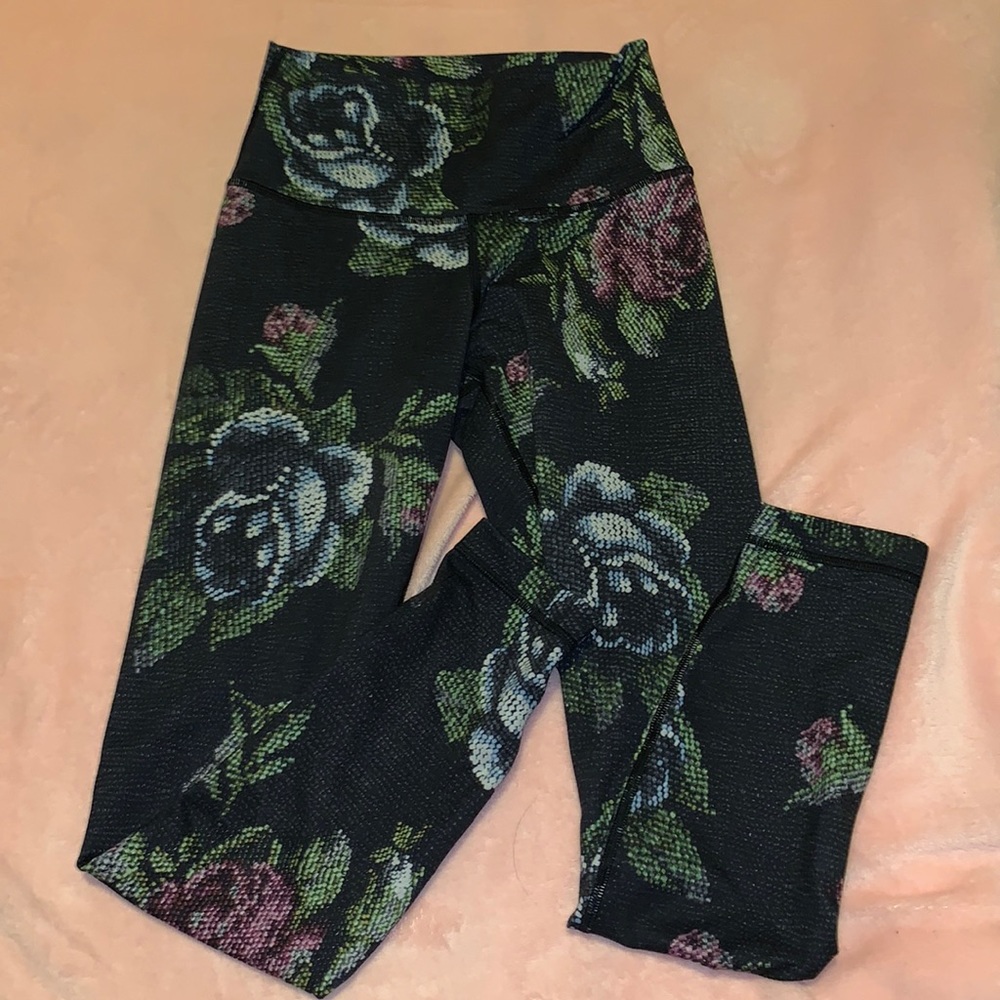 Pixel floral high times 7/8 length